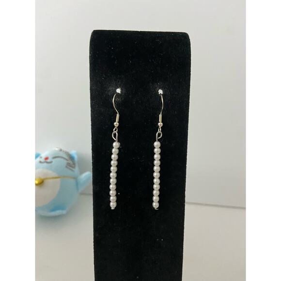 little white bead earrings - Picture 1 of 4